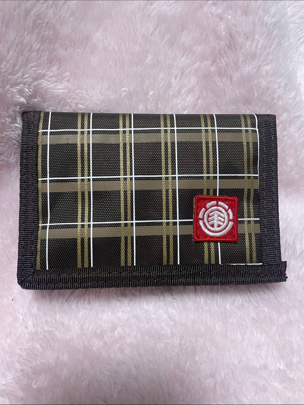 Element Plaid Trifold Velcro Wallet in Black, Olive & White